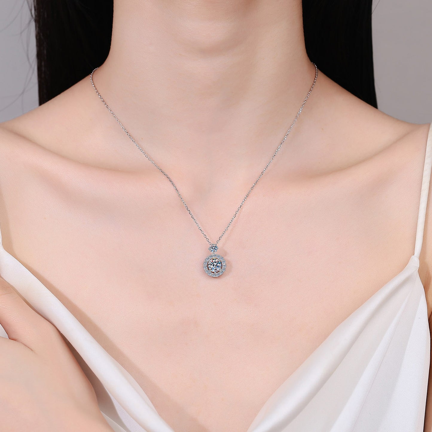 N100 1 Carat Moissanite 925 Sterling Silver Necklace