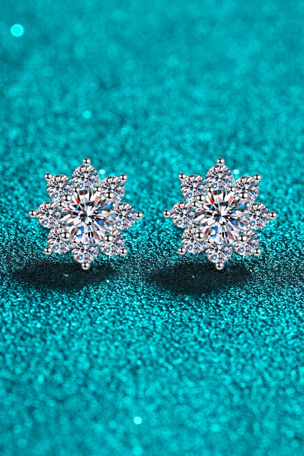 E103 1 Carat Moissanite 925 Sterling Silver Flower Earrings