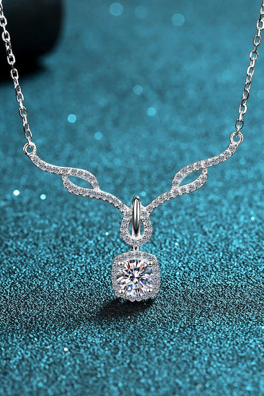 N112 Right On Trend Moissanite Pendant Necklace