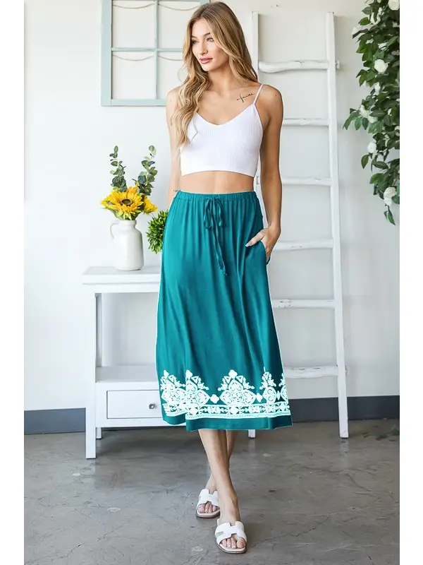 Hailey & Co Solid Midi Skirt with Damask