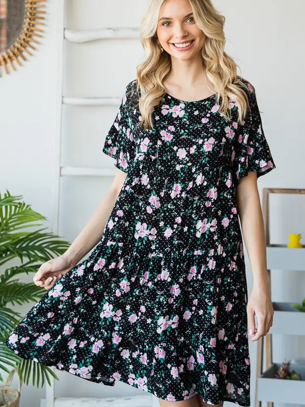 Casual Floral Tiered Dress with Ruffled Sleeves